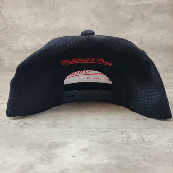 Chicago Bulls Hat Cap Snap Back Mitchell & Ness NBA Basketball Script Mens OS - Picture 5 of 11